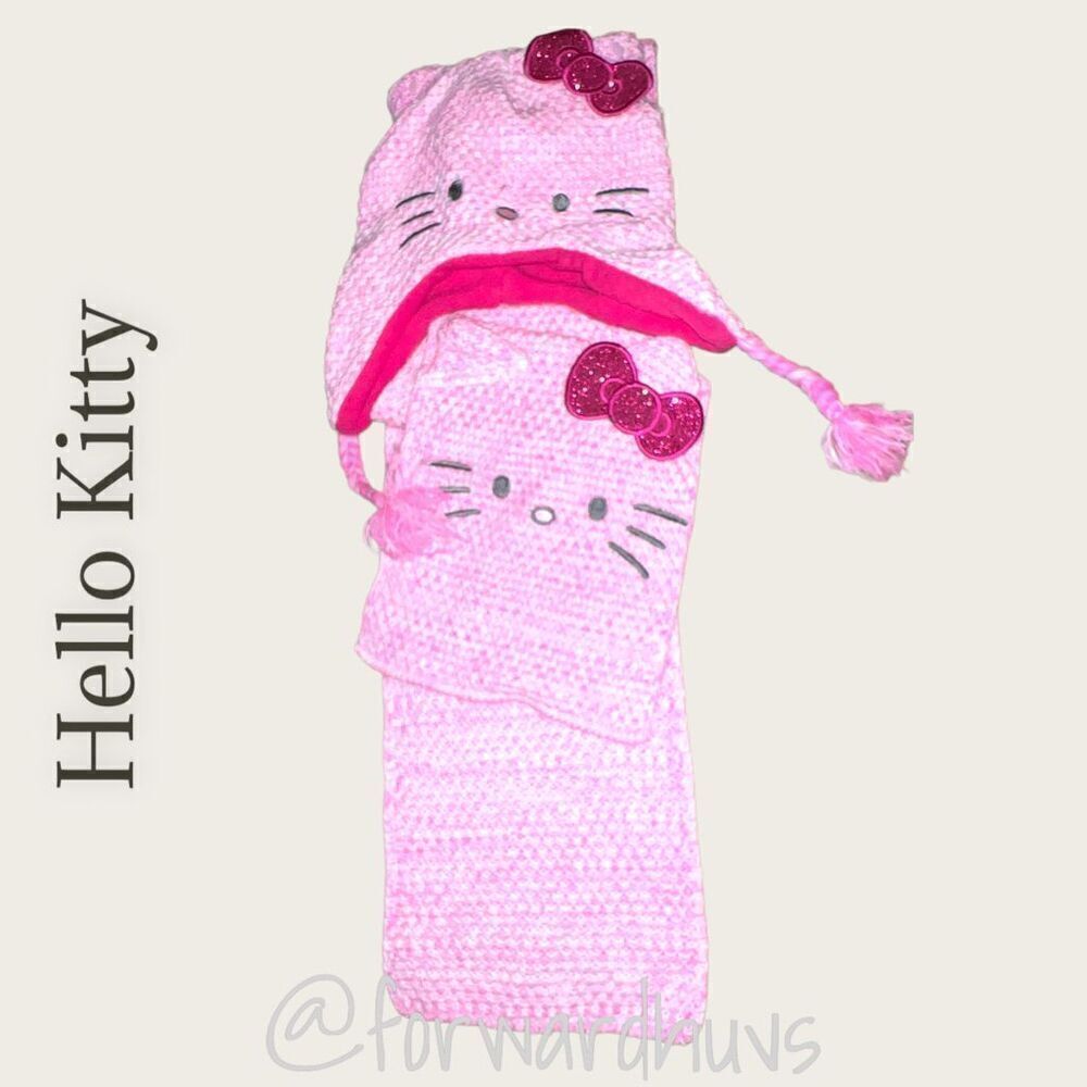 Hello Kitty Hat and Scarf Set - Adorably Used